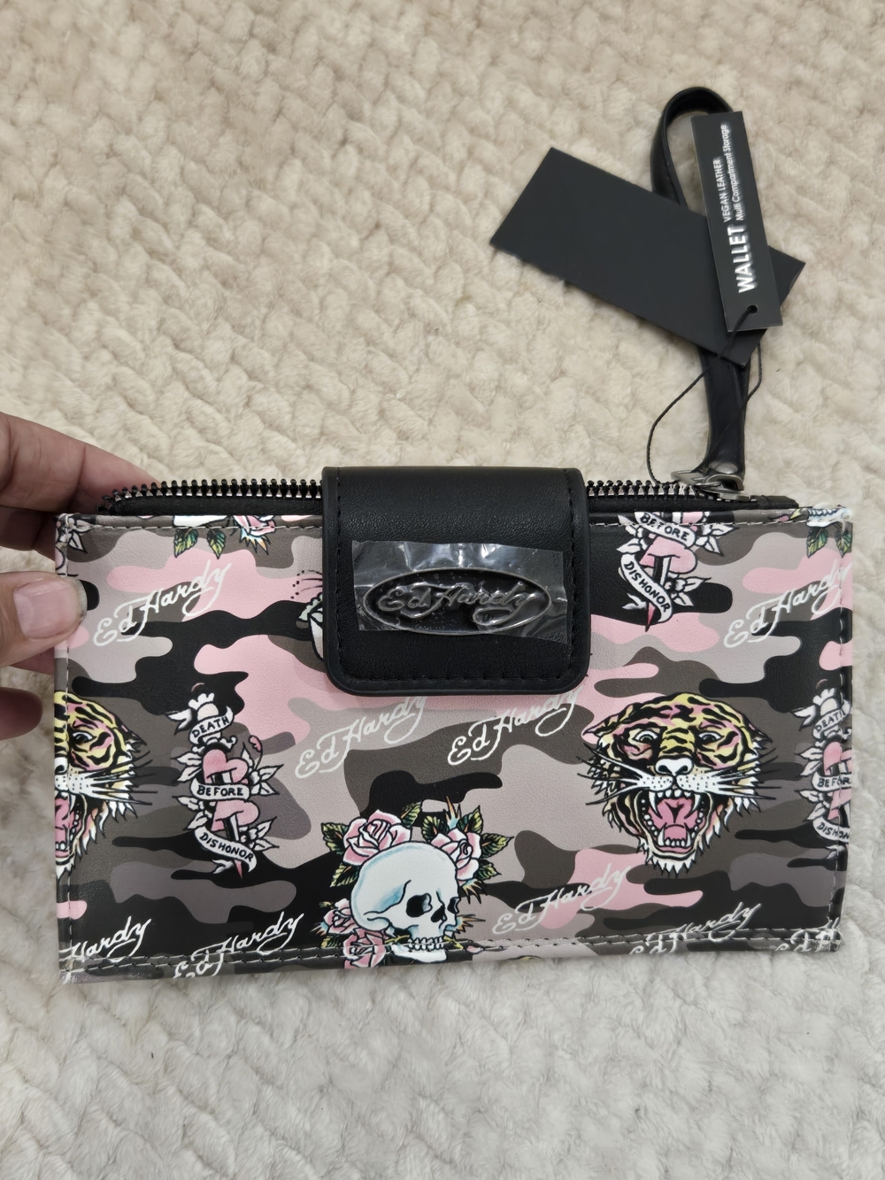 Ed Hardy Pink Camouflage Wristlet Wallet - Picture 3 of 9